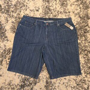 Jones New York Signature Gramercy Curvy Denim Shorts | Size 22W | NWT
